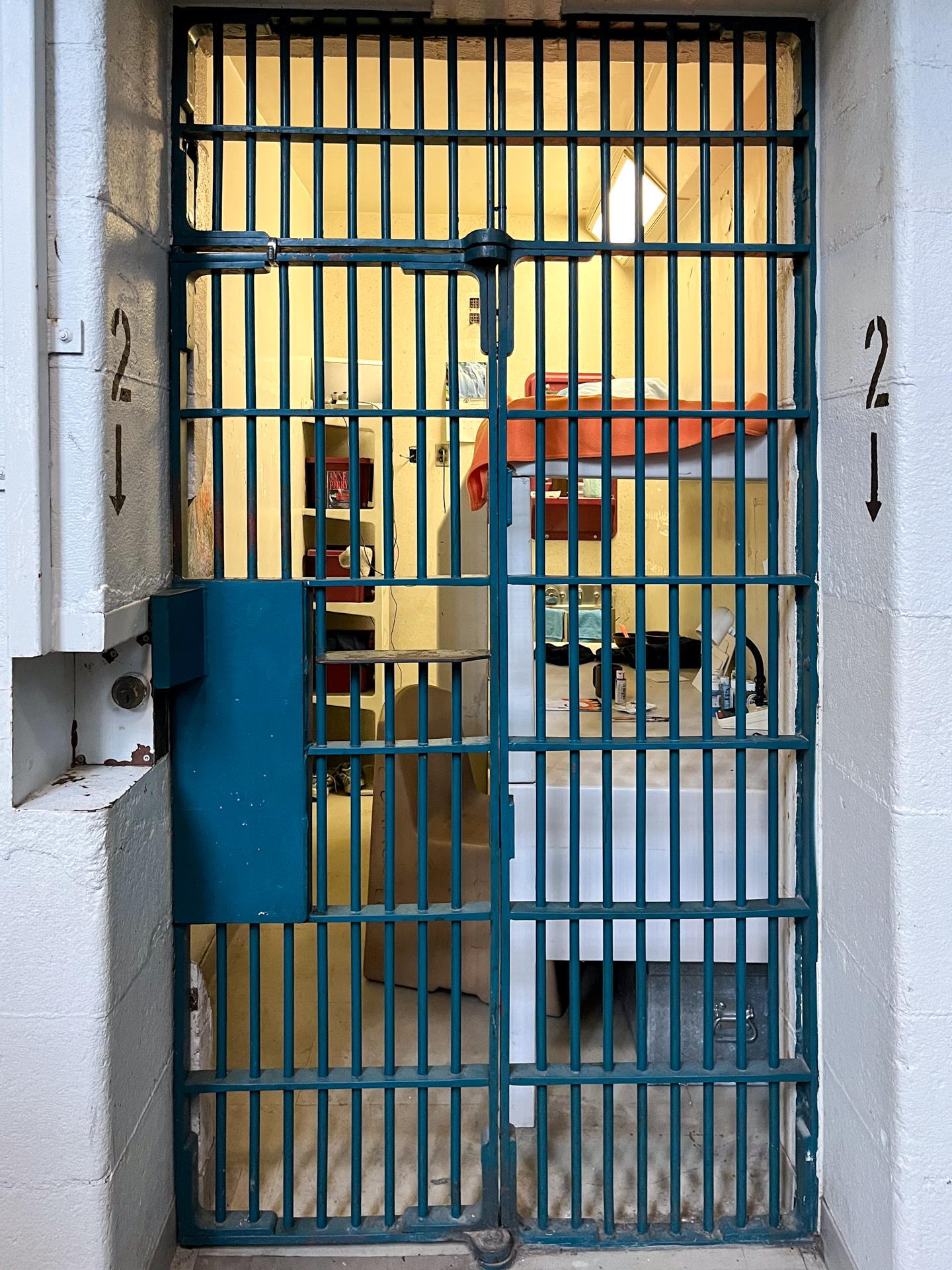 Photo of a mock up jail cell at the now closed Kingston Penitentary